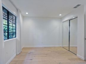 3040 Tennyson St, San Diego CA 92106