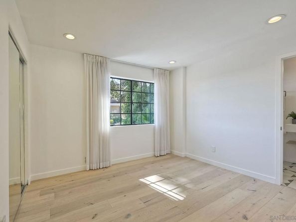 3040 Tennyson St, San Diego CA 92106