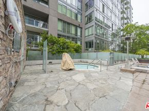 1100 S Hope Street 805, Los Angeles CA 90015