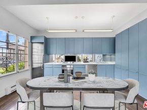 109 N Sycamore Avenue 102, Los Angeles CA 90036