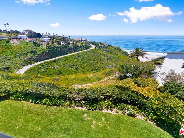 6817 Seawatch Lane, Malibu CA 90265
