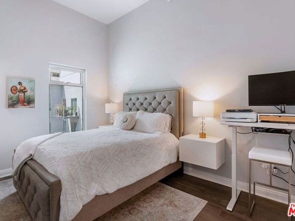 645 W 9th Street 740, Los Angeles CA 90015