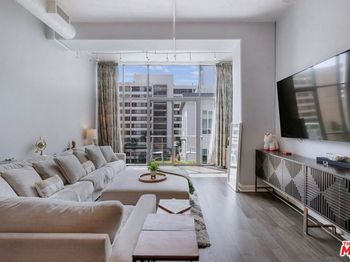 645 W 9th Street