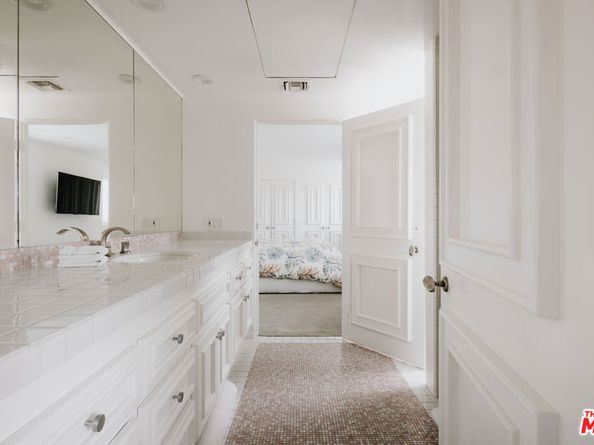 23614 Malibu Colony Road, Malibu CA 90265