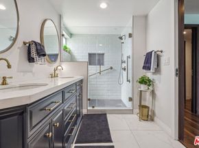 11218 Camarillo Street 305, North Hollywood CA 91602