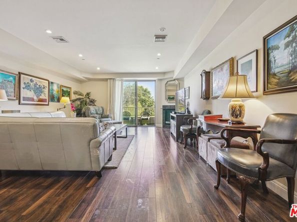 11218 Camarillo Street 305, North Hollywood CA 91602