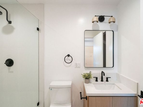 6048 Burwood Avenue, Los Angeles CA 90042