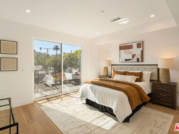 6048 Burwood Avenue, Los Angeles CA 90042