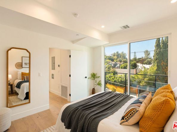 6048 Burwood Avenue, Los Angeles CA 90042