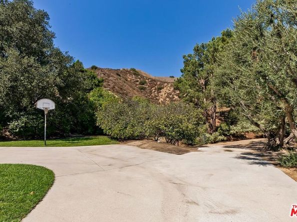 17923 Lone Oak Drive, Granada Hills CA 91344