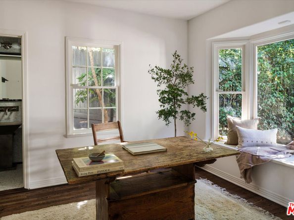 7064 La Presa Drive, Los Angeles CA 90068