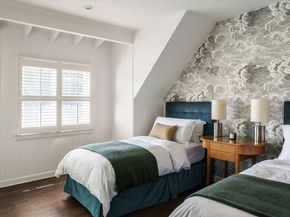 7064 La Presa Drive, Los Angeles CA 90068