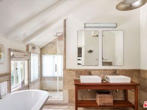 7064 La Presa Drive, Los Angeles CA 90068