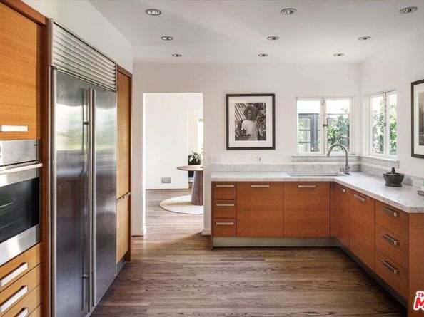 7064 La Presa Drive, Los Angeles CA 90068