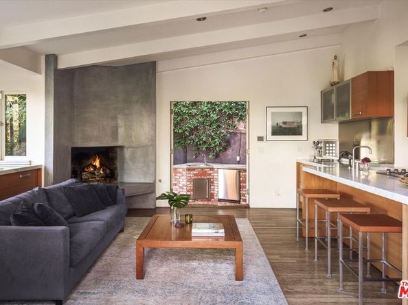 7064 La Presa Drive, Los Angeles CA 90068