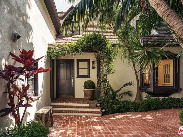 7064 La Presa Drive, Los Angeles CA 90068