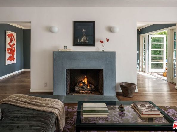 7064 La Presa Drive, Los Angeles CA 90068