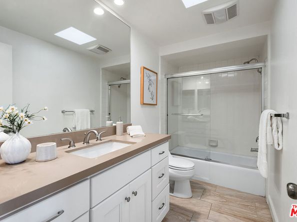 13044 Mindanao Way 2, Marina Del Rey CA 90292