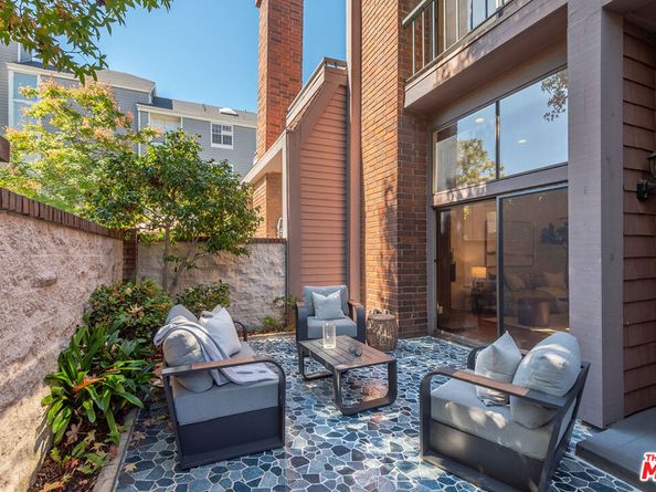13044 Mindanao Way 2, Marina Del Rey CA 90292