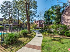 13044 Mindanao Way 2, Marina Del Rey CA 90292