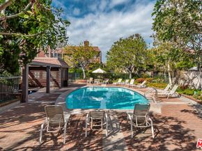 13044 Mindanao Way 2, Marina Del Rey CA 90292