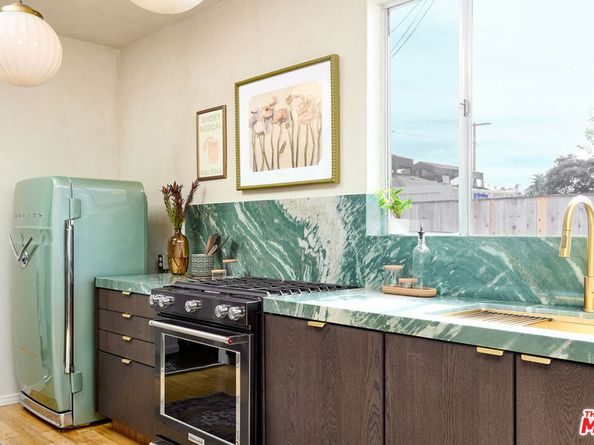 818 Palms Boulevard, Venice CA 90291