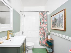 818 Palms Boulevard, Venice CA 90291