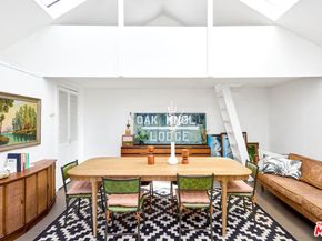 818 Palms Boulevard, Venice CA 90291