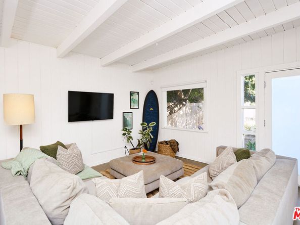 818 Palms Boulevard, Venice CA 90291