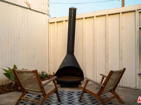 818 Palms Boulevard, Venice CA 90291