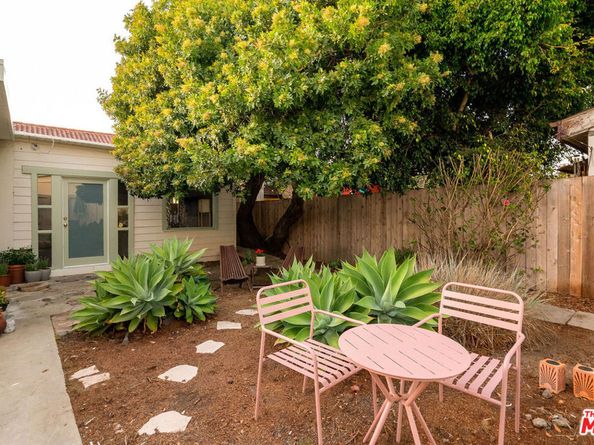 818 Palms Boulevard, Venice CA 90291