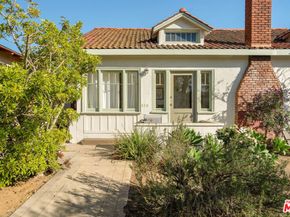 818 Palms Boulevard, Venice CA 90291