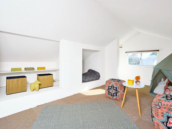 818 Palms Boulevard, Venice CA 90291