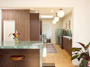 818 Palms Boulevard, Venice CA 90291