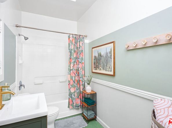 818 Palms Boulevard, Venice CA 90291