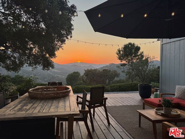 21227 Colina Drive, Topanga CA 90290