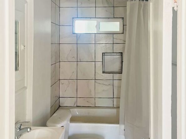 522 W Vernon Avenue, Los Angeles CA 90037