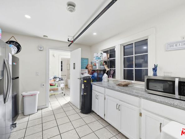 522 W Vernon Avenue, Los Angeles CA 90037