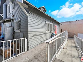 522 W Vernon Avenue, Los Angeles CA 90037