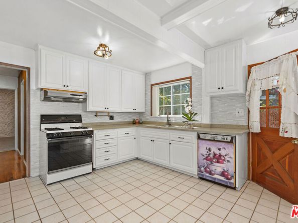 10830 Tabor Street, Los Angeles CA 90034