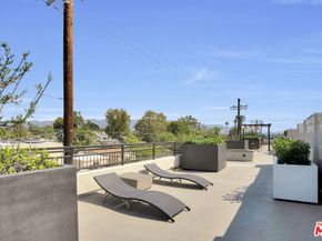 10455 Magnolia Boulevard, North Hollywood CA 91601