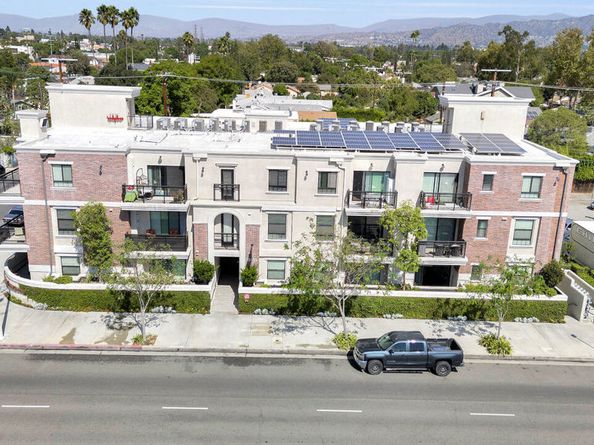 10455 Magnolia Boulevard, North Hollywood CA 91601