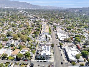 10455 Magnolia Boulevard, North Hollywood CA 91601