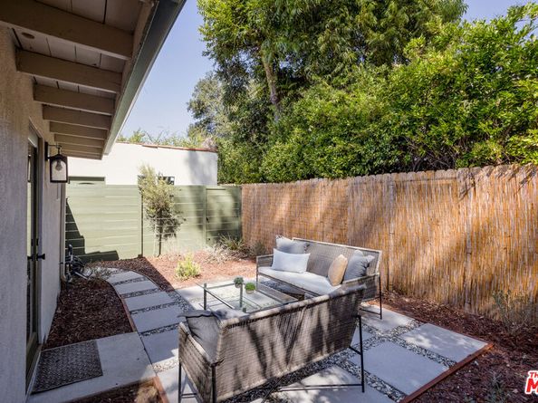 1840 Santa Rosa Avenue, Pasadena CA 91104