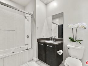 1411 N Detroit Street 205, Los Angeles CA 90046