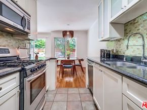 1275 Havenhurst Drive 4, West Hollywood CA 90046