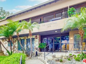 1275 Havenhurst Drive 4, West Hollywood CA 90046