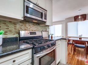 1275 Havenhurst Drive 4, West Hollywood CA 90046