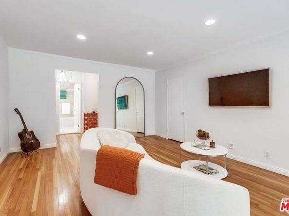 1275 Havenhurst Drive 4, West Hollywood CA 90046