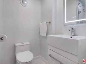 1275 Havenhurst Drive 4, West Hollywood CA 90046